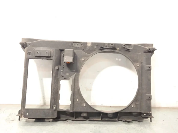 Peugeot 307 - 2005-2011 Ön Panel (Oem No: 9676568780) ürün görseli 1