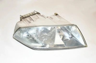 Skoda Octavia 2004-2008 Ön Far Motorlu Elektrikli Sağ (Oem No: 1Z1941018P) ürün görseli 1