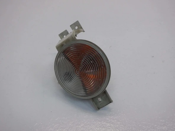 Mini Cooper 2001-2006 Ön Sinyal Sağ (Oem No: 63136917846) ürün görseli 1