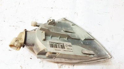 Renault Megane/Scenic Ön Sinyal Sol 1995-1999 (Oem No:  7701040712) ürün görseli 1