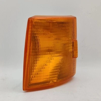 Volkswagen Transporter 1991-2002 Ön Sinyal Sarı Sol (Oem No: 701953049) ürün görseli 1