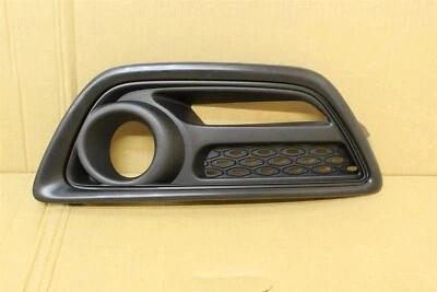 Renault Captur Ön Sis Lamba Kapağı Delikli Sol 2012-  (Oem No:  620752406R) ürün görseli 1