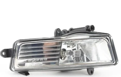 Audi A6 (2009 Yılında Çıkan Kasa) Ön Sis Lambası Kare Tıp Sağ (Oem No: 4F0941700A) ürün görseli 1