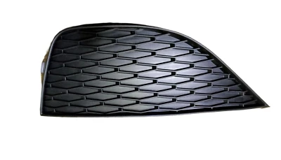 Seat İbiza 2009-2012 Ön Sis Lamba Kapağı Sağ (Oem No: 6J08536669B9) ürün görseli 1