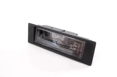 Bmw 1 Serisi 2004-2007 Plaka Lambası (Oem No: 63267165735) ürün görseli 1