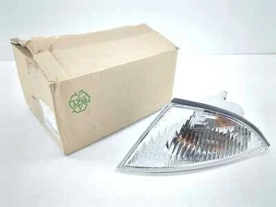 Mitsubishi Carisma Ön Sinyal Sol 1995-1999 (Oem No:  Mb952157) ürün görseli 1