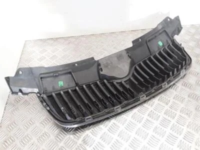 Skoda Fabia 2007-2010 Ön Panjur Nikelaj Bandlı (Oem No: 5J0853668A) ürün görseli 1