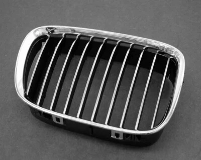 Bmw 5 Serisi 1997-2002 Ön Panjur Kompnikelaj Siyah Sağ (Oem No: 51138184532) ürün görseli 1