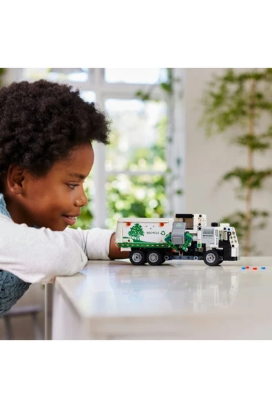 LEGO ® Technic Mack® LR Electric Çöp Kamyonu 42167 - Yaratıcı Oyuncak Model Yapım Seti (503 Parça) ürün görseli 1