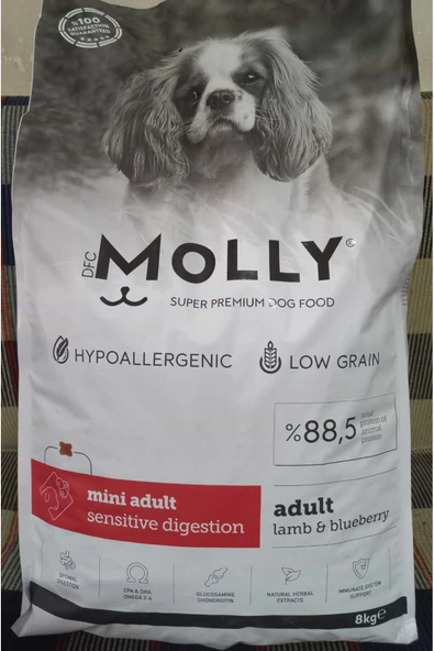 Molly Hypoallergenic Kuzu Etli Küçük Irk Yetişkin Köpek Kuru Maması 8 kg ürün görseli 1