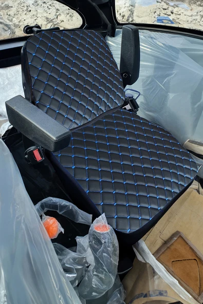 New Holland Traktör Koltuk Kılıfı TD Grubu-TD 65,75,80,90,100,110-Siyah Deri ürün görseli 1