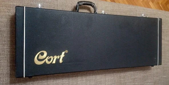 Cort CGC70 Hard Case Elektro Gitar Kutusu - Resim 6