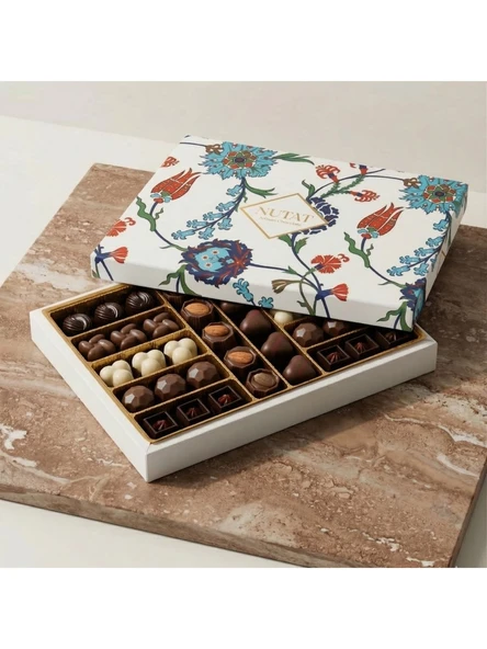 Nutat 300G 25'li Spesiyal Hediye Çikolatası - Leblebi Dolgulu & Karışık Aroma Gurme Seçki  Türk Motif ürün görseli 1