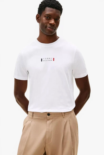 Tommy Hilfiger   BRAND LOVE SMALL CENTER TEE Erkek Beyaz T-Shirt - MW0MW41453 ürün görseli 1