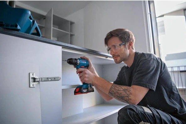 Bosch Professional Gsr 18V-45 Akülü Vidalama + Gws 18V-8 Akülü Taşlama 2 x 4 Ah Akülü Kombi Set - 0615A5007N ürün görseli 1