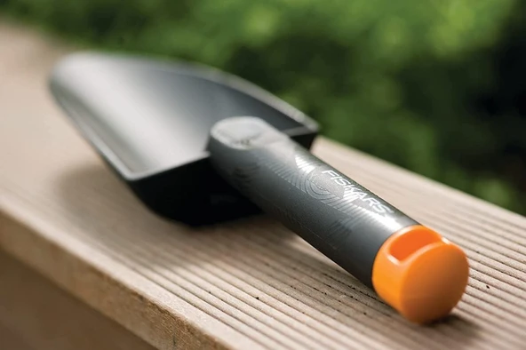 Fiskars Solid 137000 Küçük Toprak Küreği 29cm - Resim 5