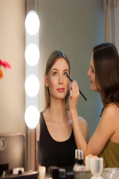 Taşınabilir Güçlü Vantuzlu & Duvar Sabitlemeli Pilli Makyaj Lambası 4 Ampüllü Led Makeup Işığı ürün görseli 1