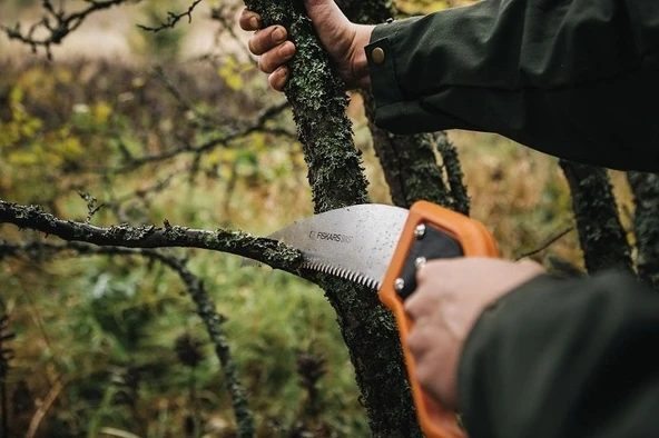 Fiskars SW37 Bahçe Testeresi D Kollu 55cm - Resim 2