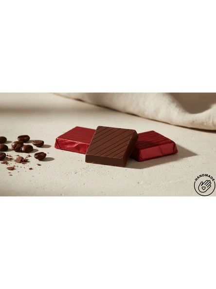 Nutat Kırmızı Sargılı Kalın Kare Çikolata  Fındık Kremalı  Parçacıklı 500 GR. ürün görseli 1
