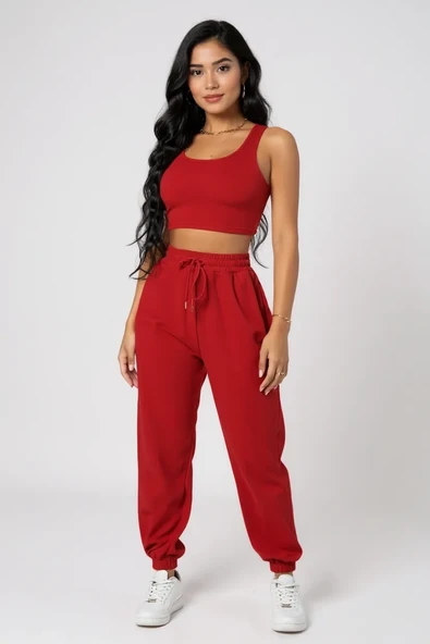 Kadın Kırmızı Kaşkorse Cepli Jogger Eşofman Altı Ve Crop Top Bluz – Şık, Rahat Ve Kolay Kombinlenebilir ürün görseli 1