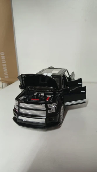 Oyuncak Metal Model  Koleksiyon 1 / 24 Ölçek F 350 Pickup Siyah Kamyon 4x4 Işıklı Sesli ürün görseli 1