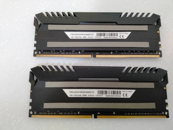 Corsair Vengeance LED 32GB 2x16GB DDR4 2666MHz CL16 CMU32GX4M2A2666C16