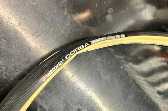 VITTORIA CORSA 26-28 G2.0 TUBULAR DIŞ LASTİK ürün görseli 1