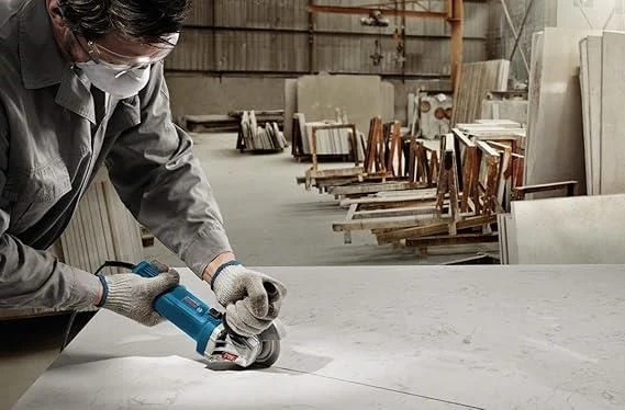 Bosch GWS 750 S Avuç Taşlama Makinesi ürün görseli 1