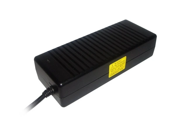 Retro 15V 8A 120W 4 Pin 10mm Mini DIN Adaptör RNA-TS04 ürün görseli 1