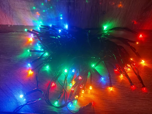10m 100 Led Pilli 2 Kademeli RGB IŞIK Siyah Kablo ürün görseli 1