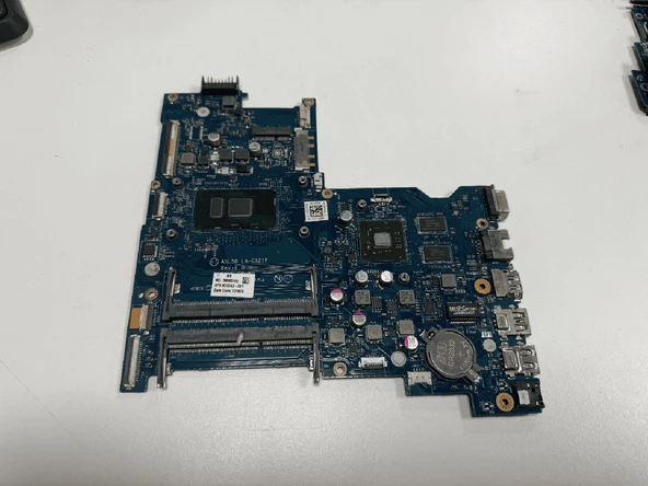 HP 250 G4 ANAKART ASL50 LA-C921P Intel i5-6200U 2 GB R5 M330 Yenilenmiş ürün görseli 1