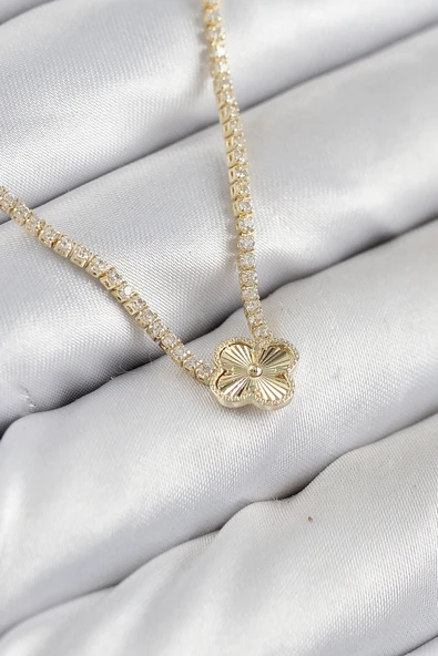 Pirinç Zirkon Taşlı Yonca Model Gold Renk Kadın Kolye ürün görseli 1