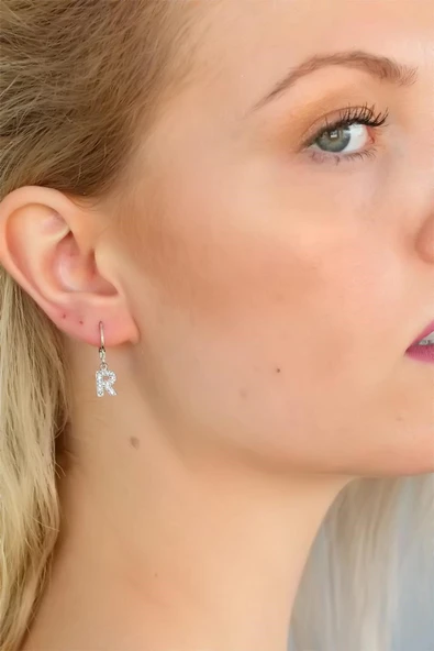 R Harf Bayan Küpe ürün görseli 1