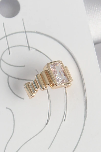 Pirinç Gold Renk Kare Zirkon Taşlı Kadın Kıkırdak Küpe ürün görseli 1