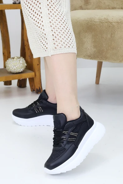 Kadın Siyah Kalın Taban Spor Ayakkabı | Şık Günlük Sneaker ürün görseli 1