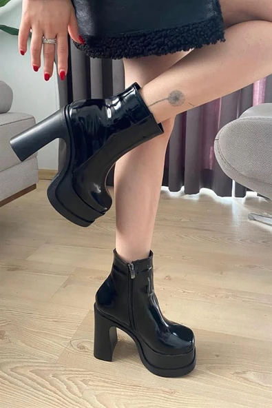 Norino Kadın Sidney Siyah Rugan 12 cm Platform Topuklu Fermuarlı Bot ürün görseli 1