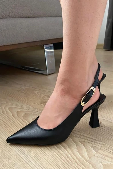 Norino Kadın Motto Siyah Cilt Sivri Burun Arkası Acık 8 cm Topuklu Ayakkabı ürün görseli 1