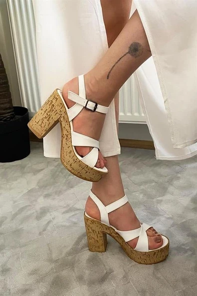 Norino Kadın Leina Beyaz Çapraz Bant 10 cm Platfom Topuklu Mantar Taban Ayakkabı & Sandalet K-800 ürün görseli 1