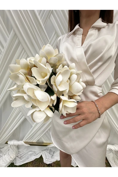 Gülce Sanat Gelin Buketi , Islak Manolya Çiçeği , Islak Gala Çiçeği ürün görseli 1