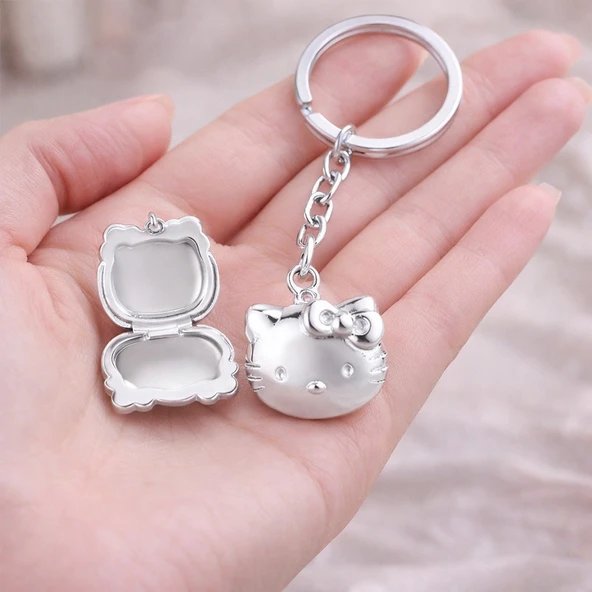 Hello Kitty Açılabilir Kedi Figürlü Anahtarlık – 3 cm Kapaklı Tasarım – Gümüş Renk ürün görseli 1