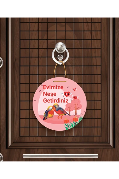M&H Quality Evimize Neşe Getirdiniz" Yazılı MDF Kapı Süsü (22.5 cm) | Sevimli Aşık Kuşlar ürün görseli 1