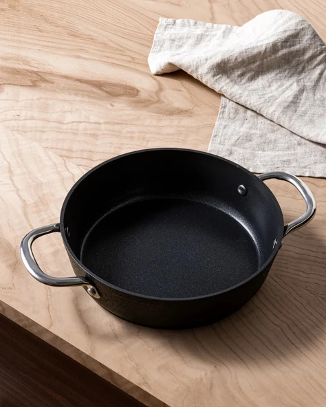 Madame Coco Noir Titanyum Sahan - Siyah - 22 cm ürün görseli 1