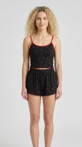 Kadın Kiraz Desenli Askılı Şortlu Pijama Takımı ürün görseli 1