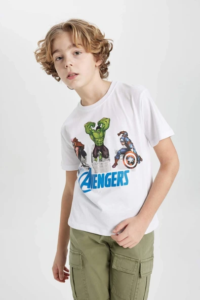 Defacto B7219 Beyaz Erkek Çocuk Marvel Avengers Bisiklet Yaka Kısa Kollu Tişört ürün görseli 1