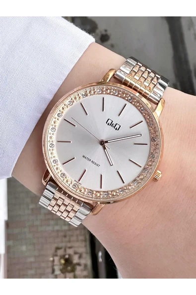 Kadın Gold Gümüş Çift Renkli Rolex Tasarım Kordon Yuvarlak Taş Kabartma Detaylı Kol Saati ürün görseli 1