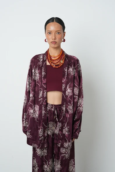 Kadın Çiçek Desenli Bordo Jakarlı Oversize Kimono ürün görseli 1
