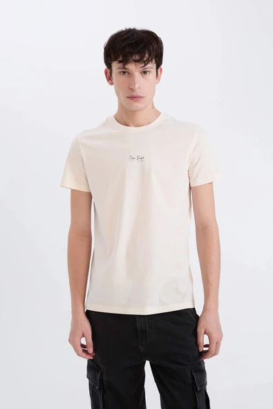 Defacto D5565AXER137 Ekru %100 Pamuk Slim Fit Dar Kesim Bisiklet Yaka Baskılı Kısa Kollu Tişört ürün görseli 1