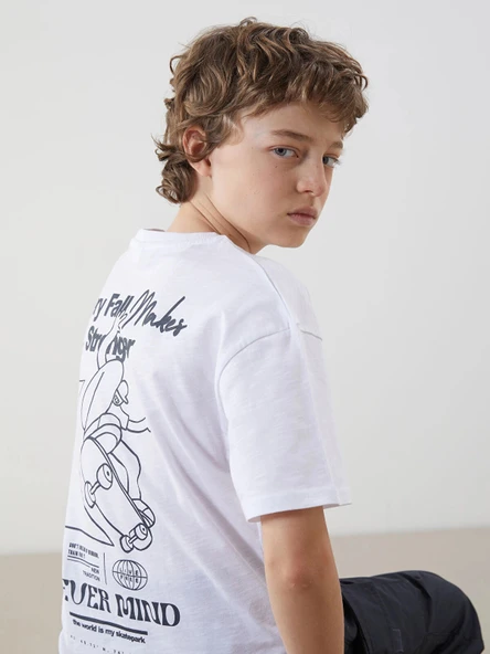 LCW Kids Beyaz Bisiklet Yaka Erkek Çocuk Tişört ürün görseli 1