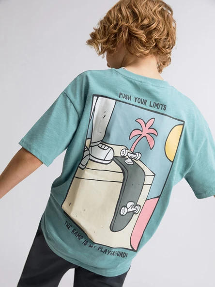 LCW Kids Yeşil Bisiklet Yaka Oversize Erkek Çocuk Tişört ürün görseli 1