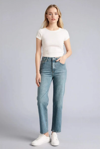 Defacto G8878AXNM28 Mavi Comfort Straıght Normal Bel Bilek Boy Jean Yıkamalı Pantolon ürün görseli 1